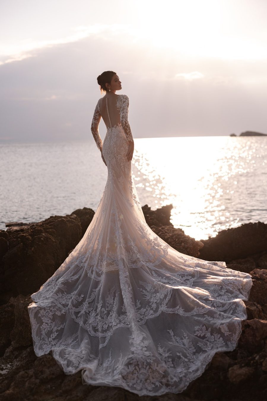 Suknia ślubna 200186  - Demetrios - kolor IVORY/SHEER/NUDE/NATURAL - rozmiar 6 - Salon Le Mariage