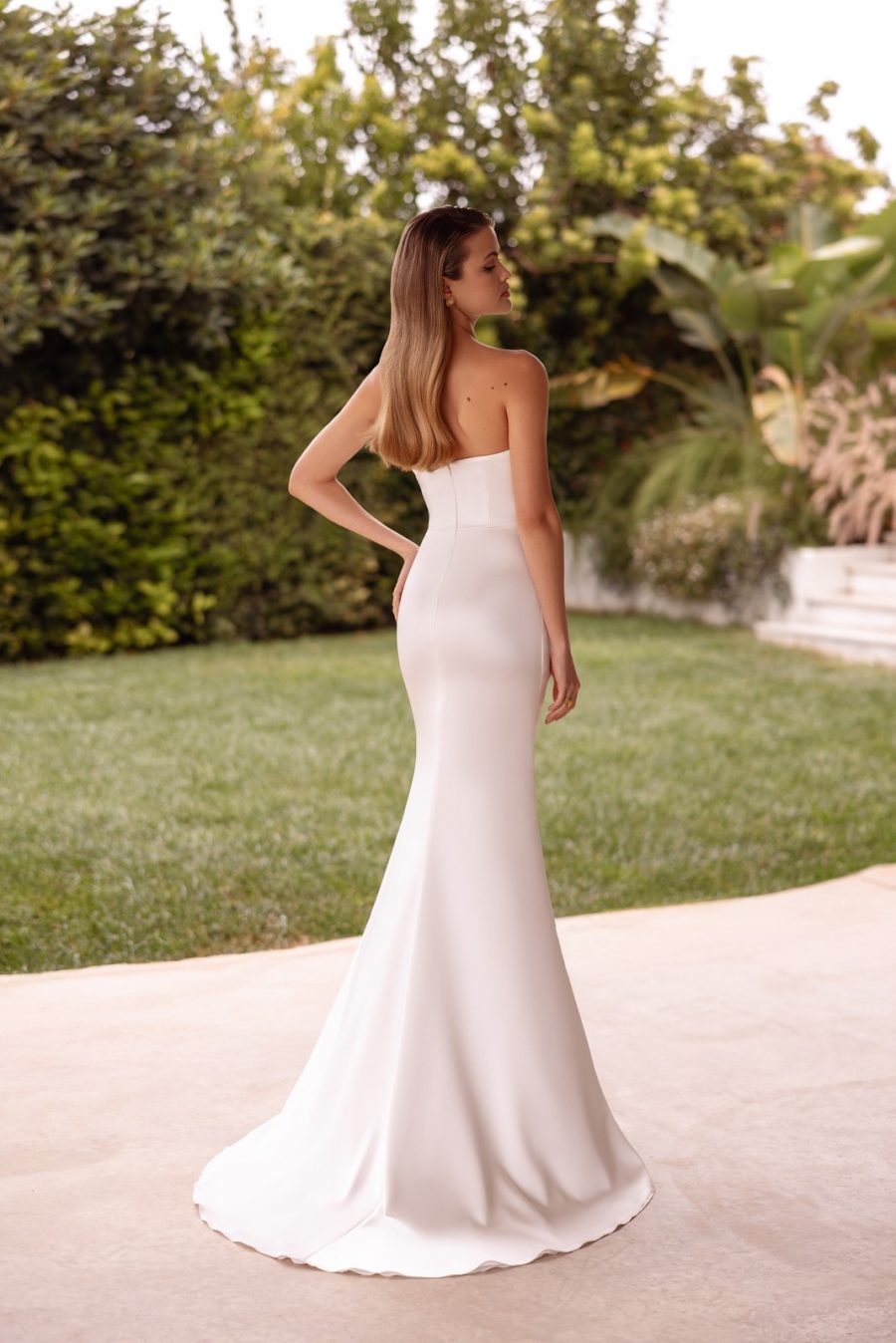 Suknia ślubna DR440  - Demetrios - kolor ivory - rozmiar 6 - Salon Le Mariage