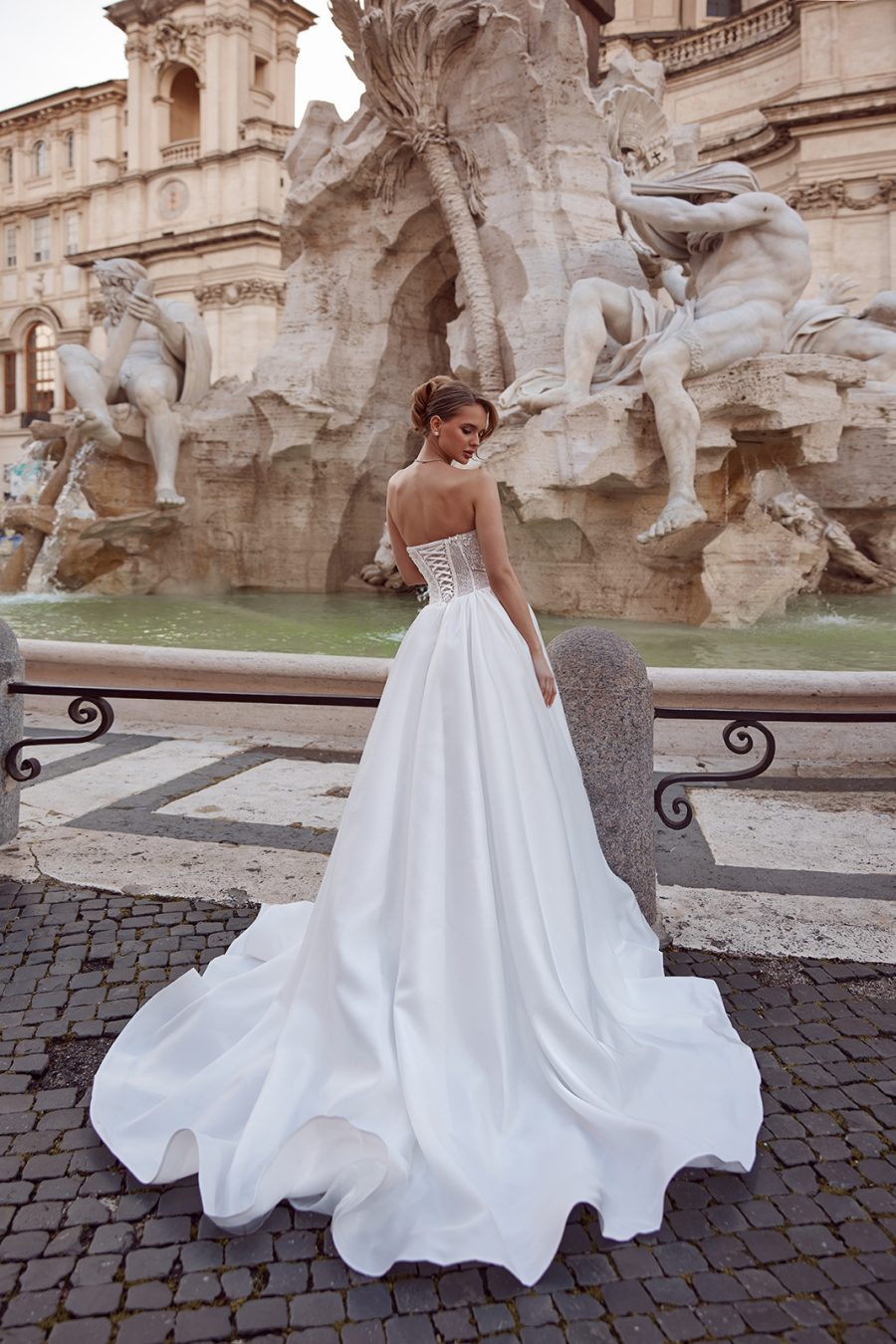 Suknia ślubna Ferrara  - Lanesta - kolor Orginal - rozmiar 38 - Salon Le Mariage